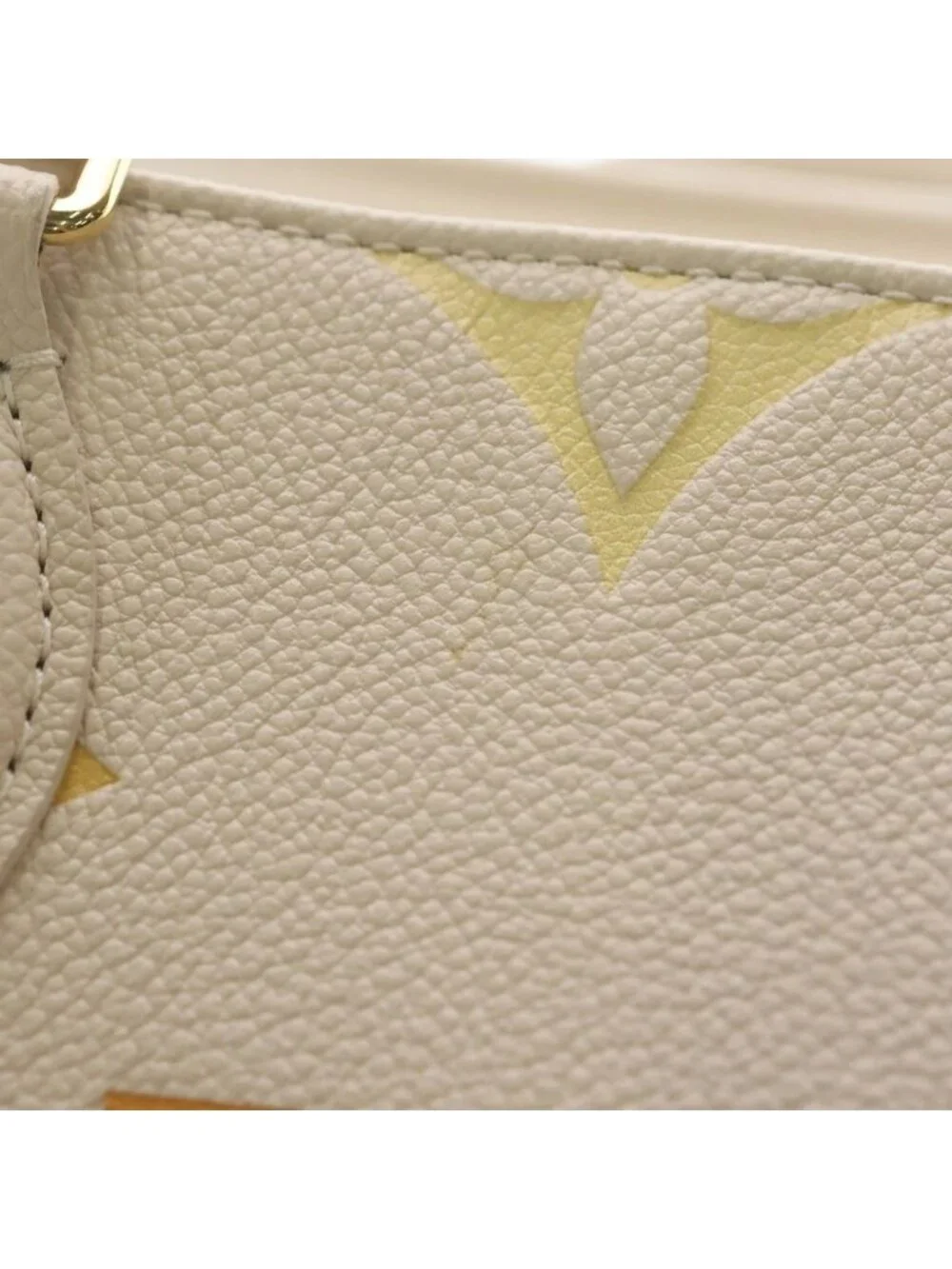 Louis Vuitton Monogram Empreinte On The Go PM Leather 2-Way Shoulder Bag Cream